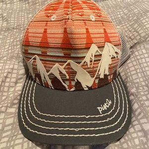 Pistil Mountain Hat